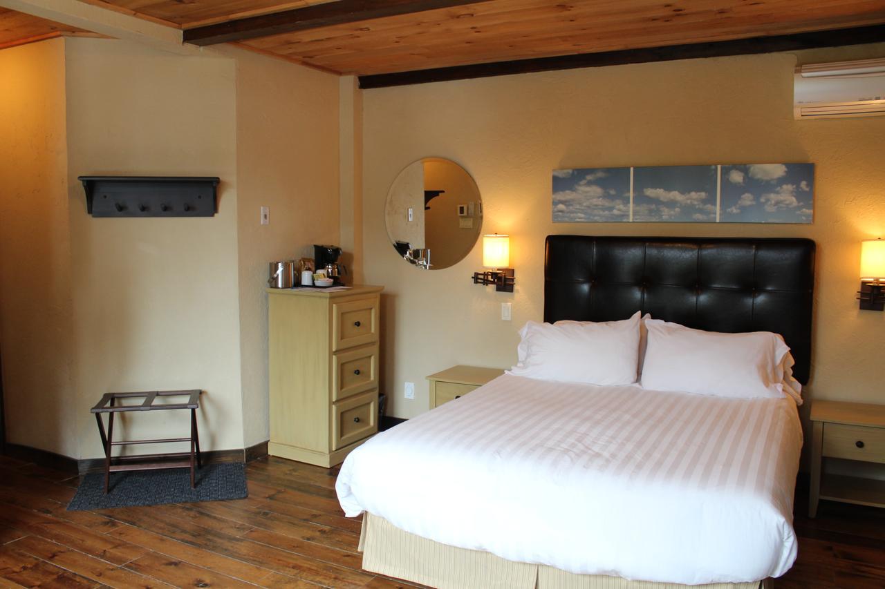 Les Condos Du Lac Taureau- Rooms & Condos Saint-Michel エクステリア 写真