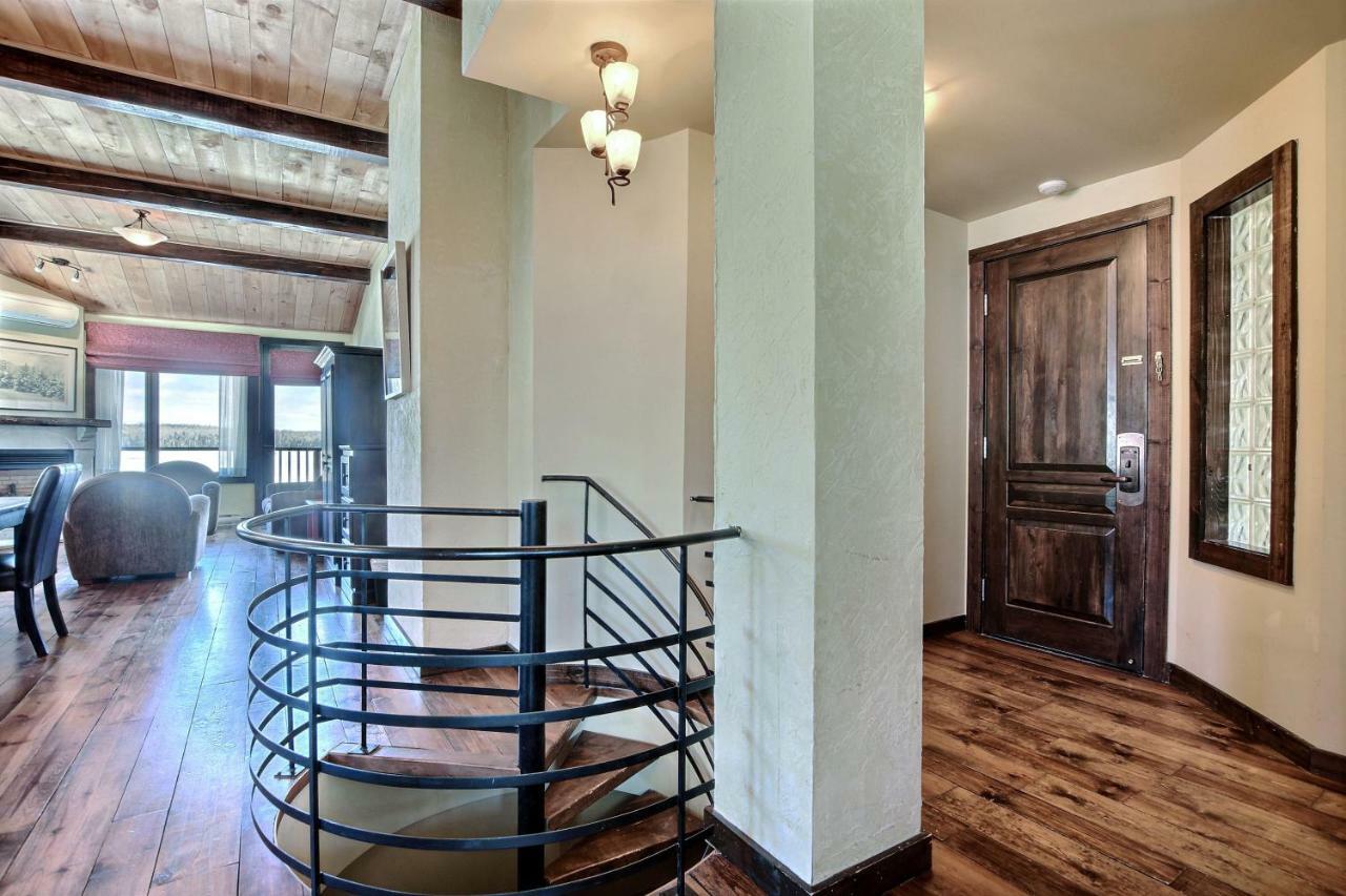 Les Condos Du Lac Taureau- Rooms & Condos Saint-Michel エクステリア 写真