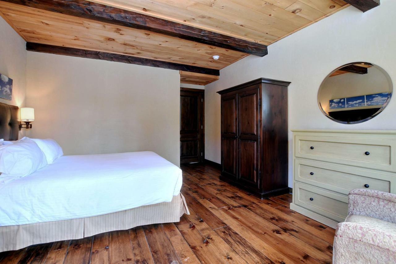 Les Condos Du Lac Taureau- Rooms & Condos Saint-Michel エクステリア 写真
