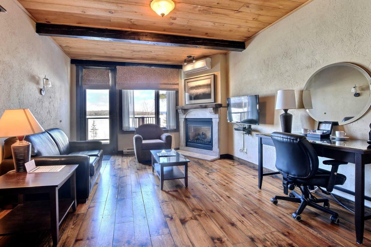 Les Condos Du Lac Taureau- Rooms & Condos Saint-Michel エクステリア 写真